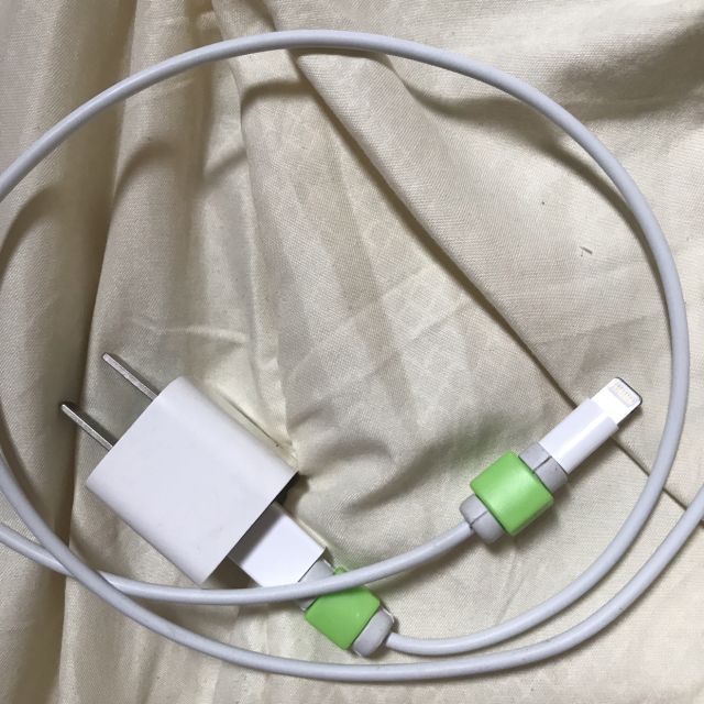 > apple苹果原装数据线 iphone11/7plus/6s/5s/ x/ipad/ air 1米8pin