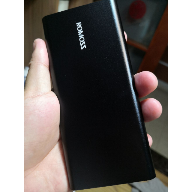 充电宝10000毫安移动电源大容量双向快充迷你轻薄便携聚合物锂离子电