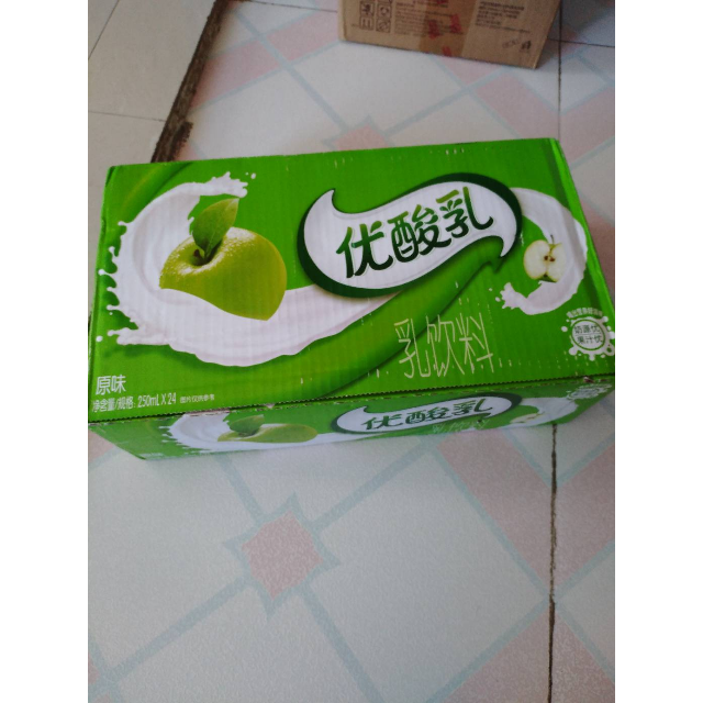 伊利优酸乳原味酸奶牛奶饮品250ml24盒箱礼盒装营养儿童学生早餐奶