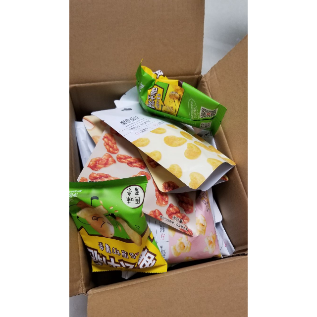 百草味坚果就要吃肉830g7袋含川香麻辣牛肉卤味鸭脖零食大礼包休闲网