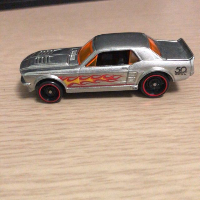 > hot wheels 风火轮50周年白金跑车礼盒 gfl77商品评价 > 您没有填写