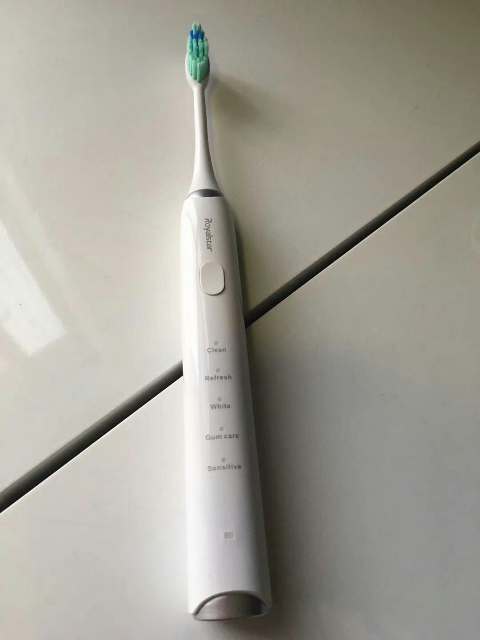荣事达(royalstar)电动牙刷成人软毛智能三档净白无线感应充电声波