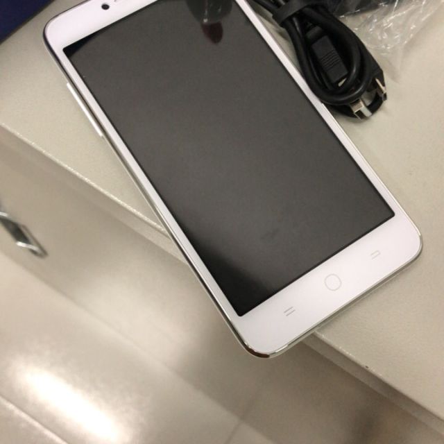 【送指环扣】酷派5267 全网4g手机 5英寸1g运行 8g内存 支持老年人