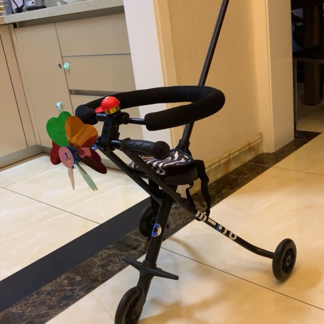 瑞士micro米高trike溜娃神器 遛宝宝手推车简易折叠儿童车三轮车 黑色