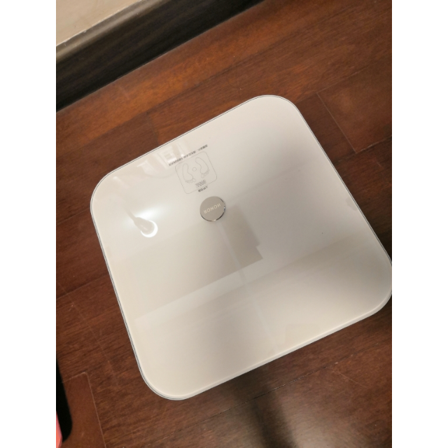 新品荣耀智能体脂秤wifi版白色ah110