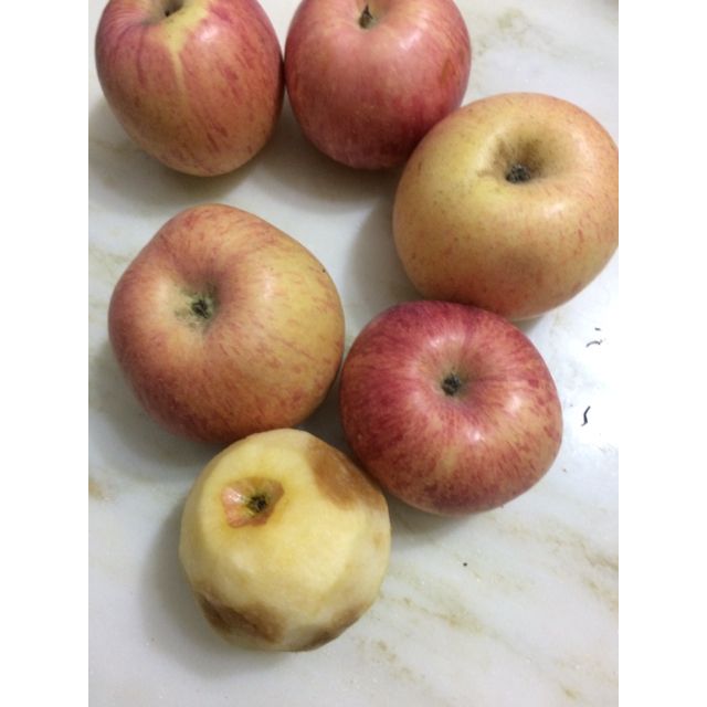 品裕 山东精选红富士苹果8粒装 果径80-85mm 新鲜水果苹果类味道不错,