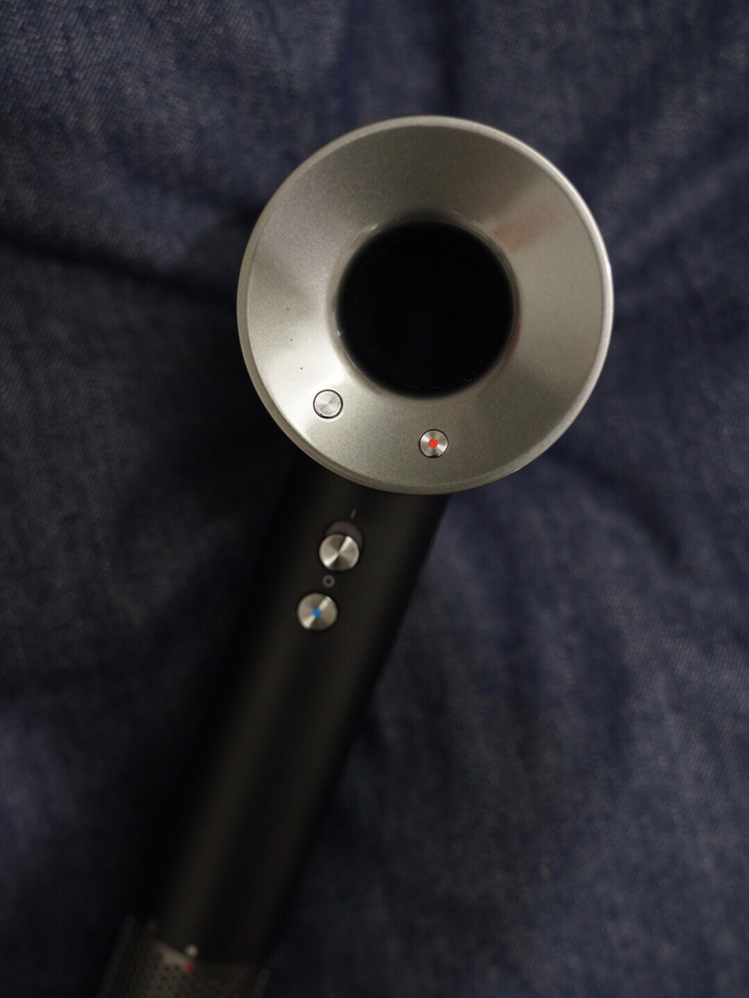 戴森(dyson) 吹风机hd03 电吹风 大功率6分钟干发手持平衡负离子恒温