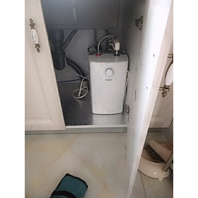 海尔haierec5u5升防电墙立式储水式厨宝