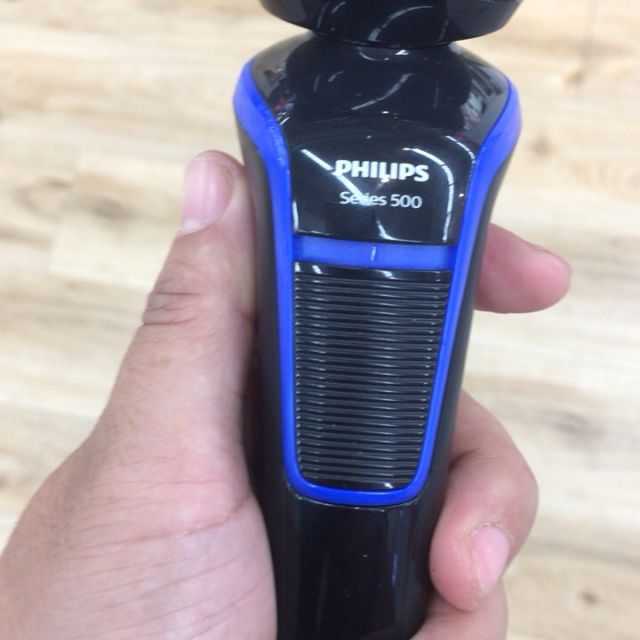 飞利浦剃须刀s528