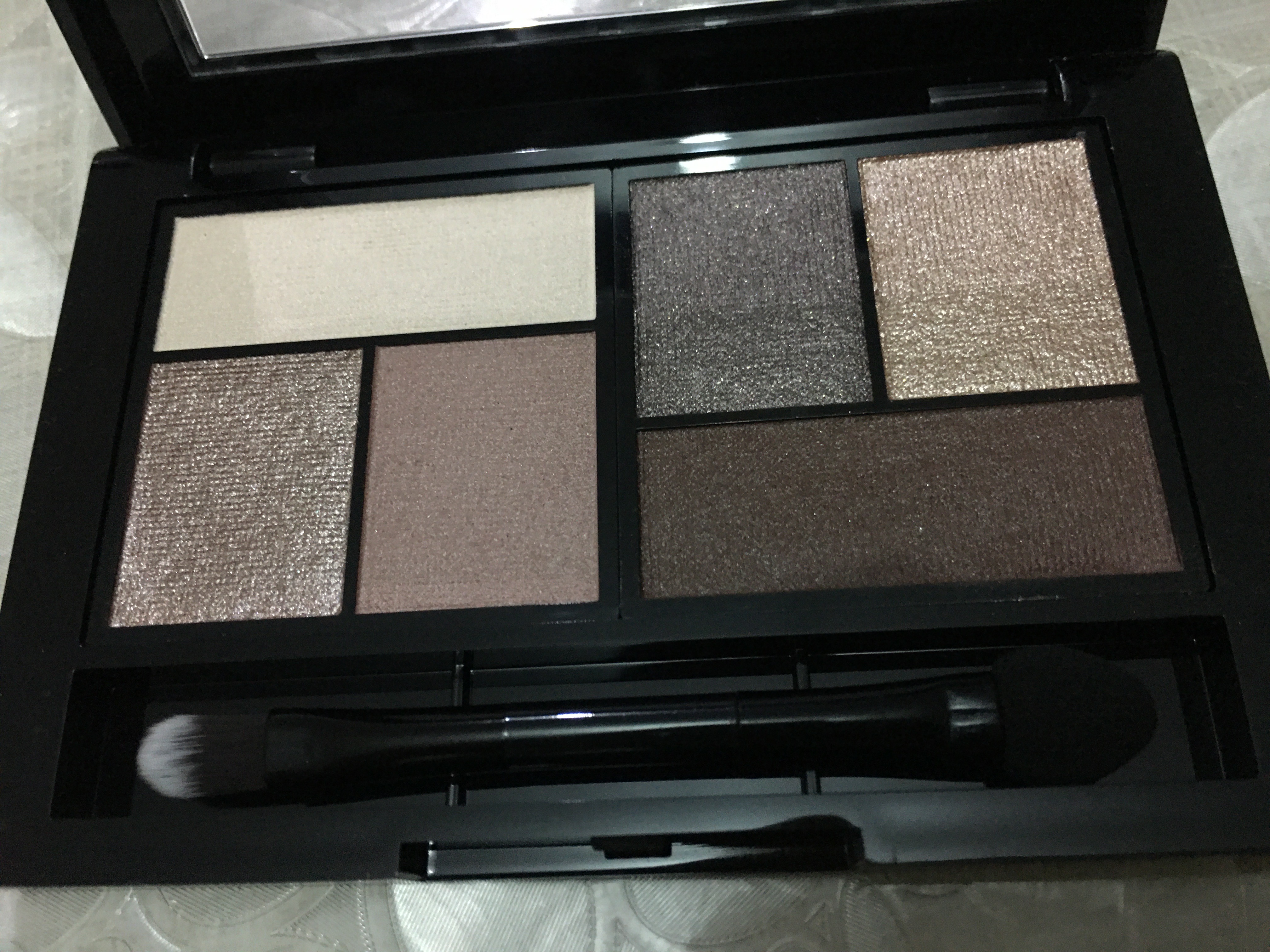 美宝莲(maybelline)纽约时刻六色迷你眼影盘慵懒时刻 6.