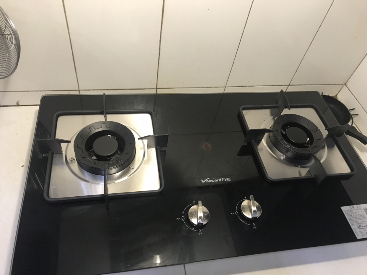 万和钢化玻璃燃气灶