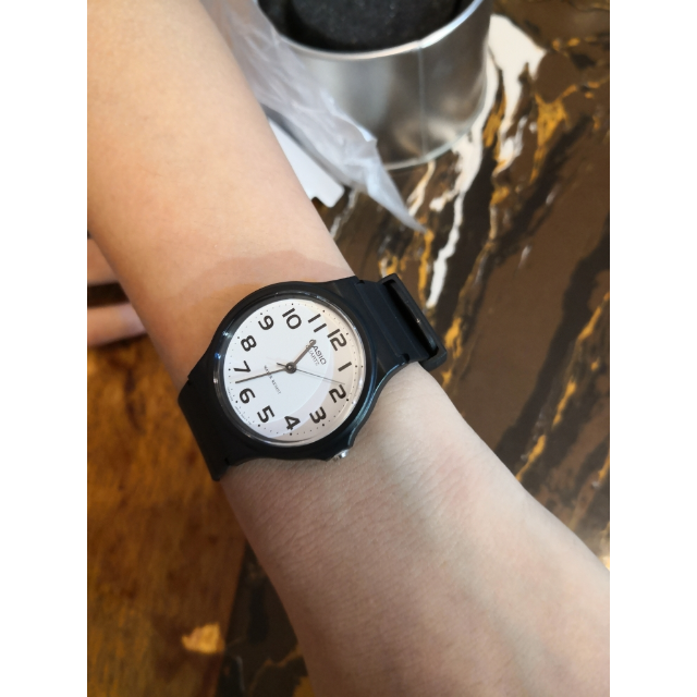 请看照片  2019-10-13 11:34:45 卖家:beryl darren海外专营店