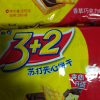 康师傅 3+2苏打夹心饼干 香草巧g力味375g味道不错，大品牌，质量可靠，比