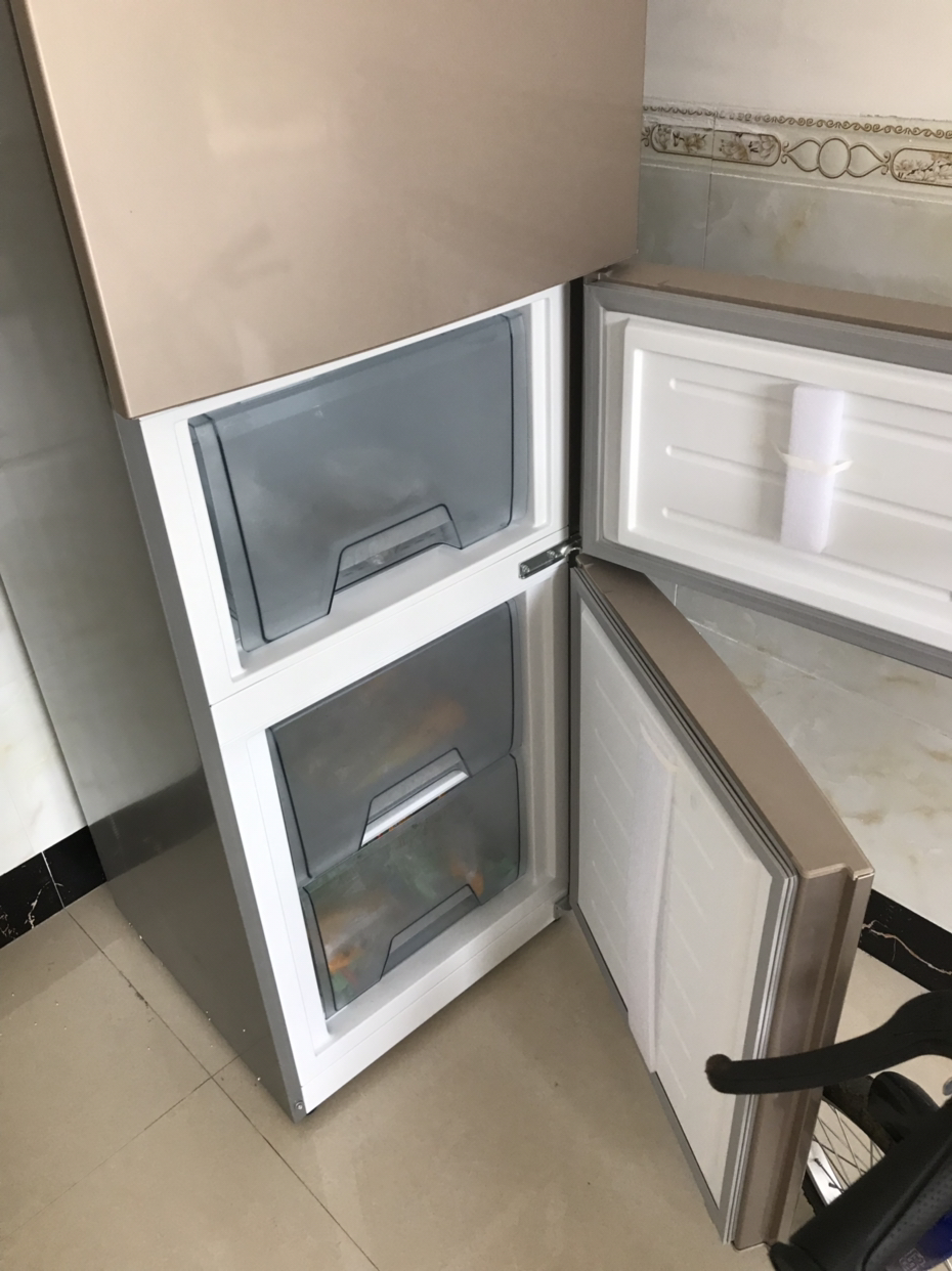 【品牌自营】美的(midea)冰箱三门213升节能静音中门大抽屉低温补偿