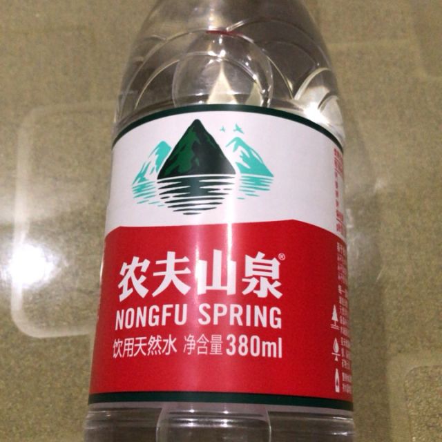 農夫山泉天然水380ml瓶裝