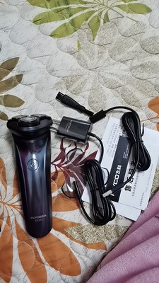 飞科(flyco)电动剃须刀fs313 全身水洗 强劲动力 浮动三刀头 刮胡刀