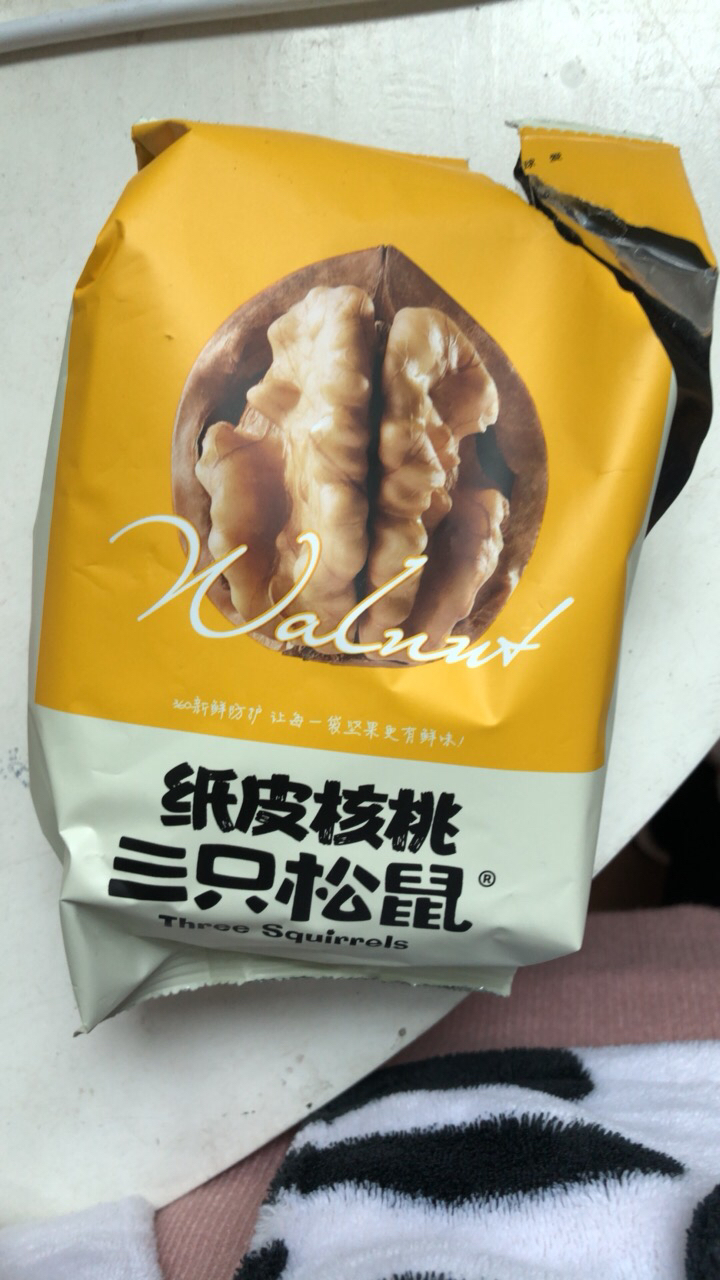 满300减200【三只松鼠 纸皮核桃210g】休闲零食坚果核桃晒单图