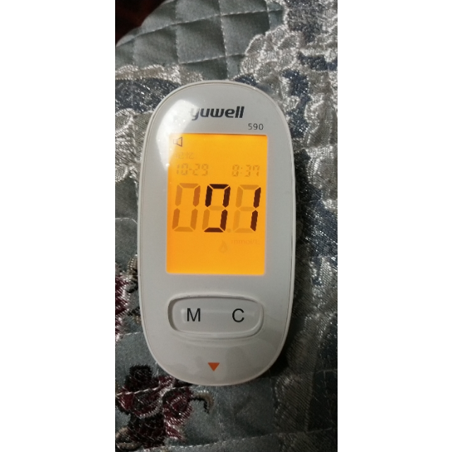 鱼跃(yuwell)血糖仪590套装 语音背光家用智能全自动免调码糖尿病测
