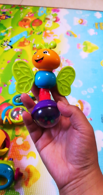 新生儿宝宝手摇铃安抚玩具