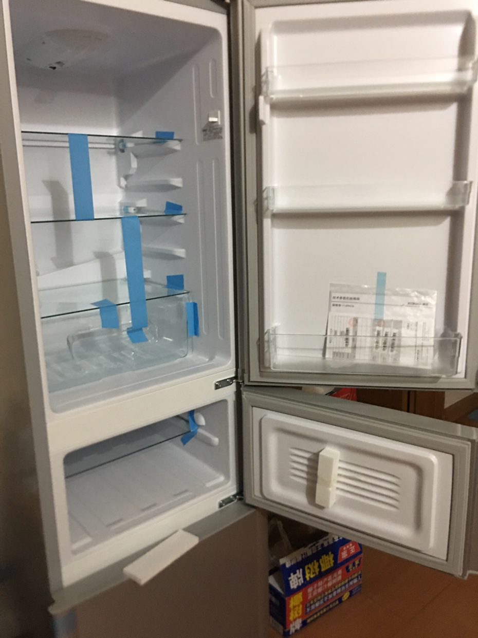 康佳(konka)bcd-192mt-gy 192升 三门冰箱 小型家用租房 中门软冷冻