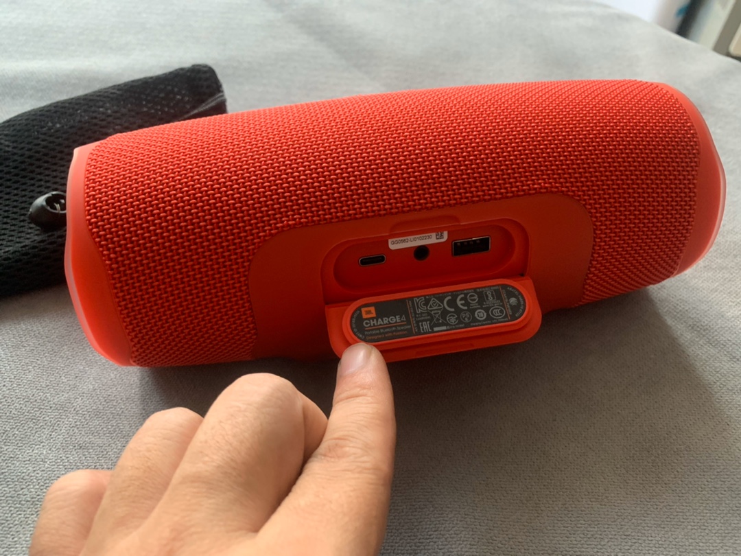 jbl charge4 無線藍牙音箱 音樂衝擊波4代 低音炮 防水設計 支持多臺