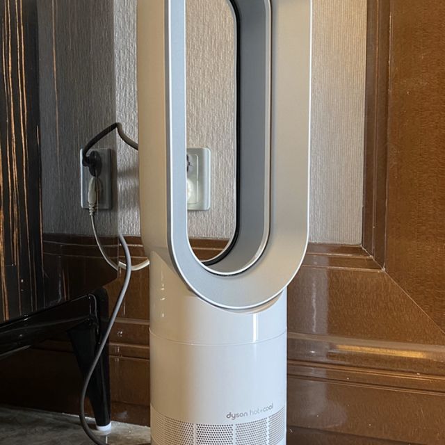 冷暖两用四季皆宜戴森dysonam09无叶冷暖电风扇自然风无叶风扇取暖器