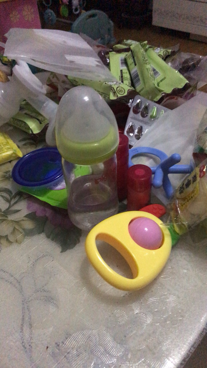 贝亲(pigeon) 自然实感宽口径ppsu塑料奶瓶 240ml黄色 aa94 含l号奶嘴