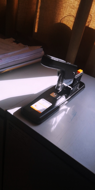 订纸厚度80页订书机得力deli0390大型订书机装订器厚层订书器重型订书