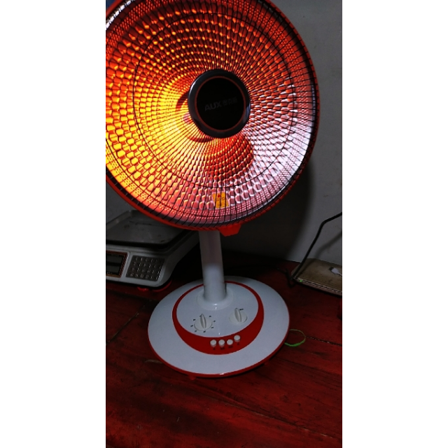 器家用卧室宿舍取热器小型台式烤火器省电节能摇头升降电暖炉nsb100a