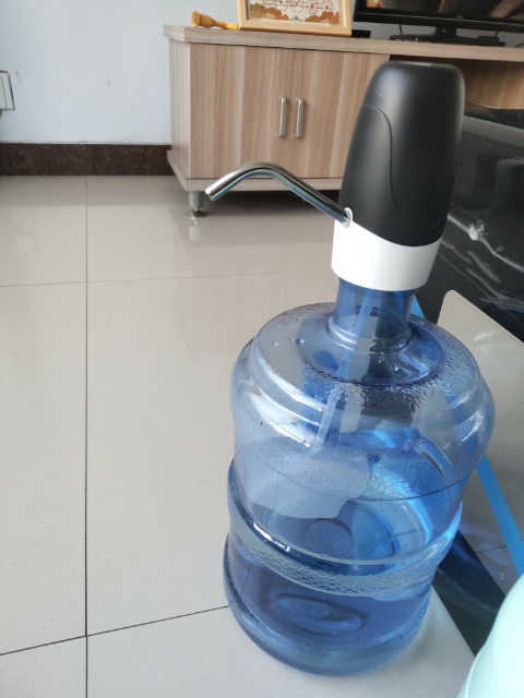 美廚(maxcook)桶裝水抽水器 家用電動飲水器純淨水壓水器 充電式無線