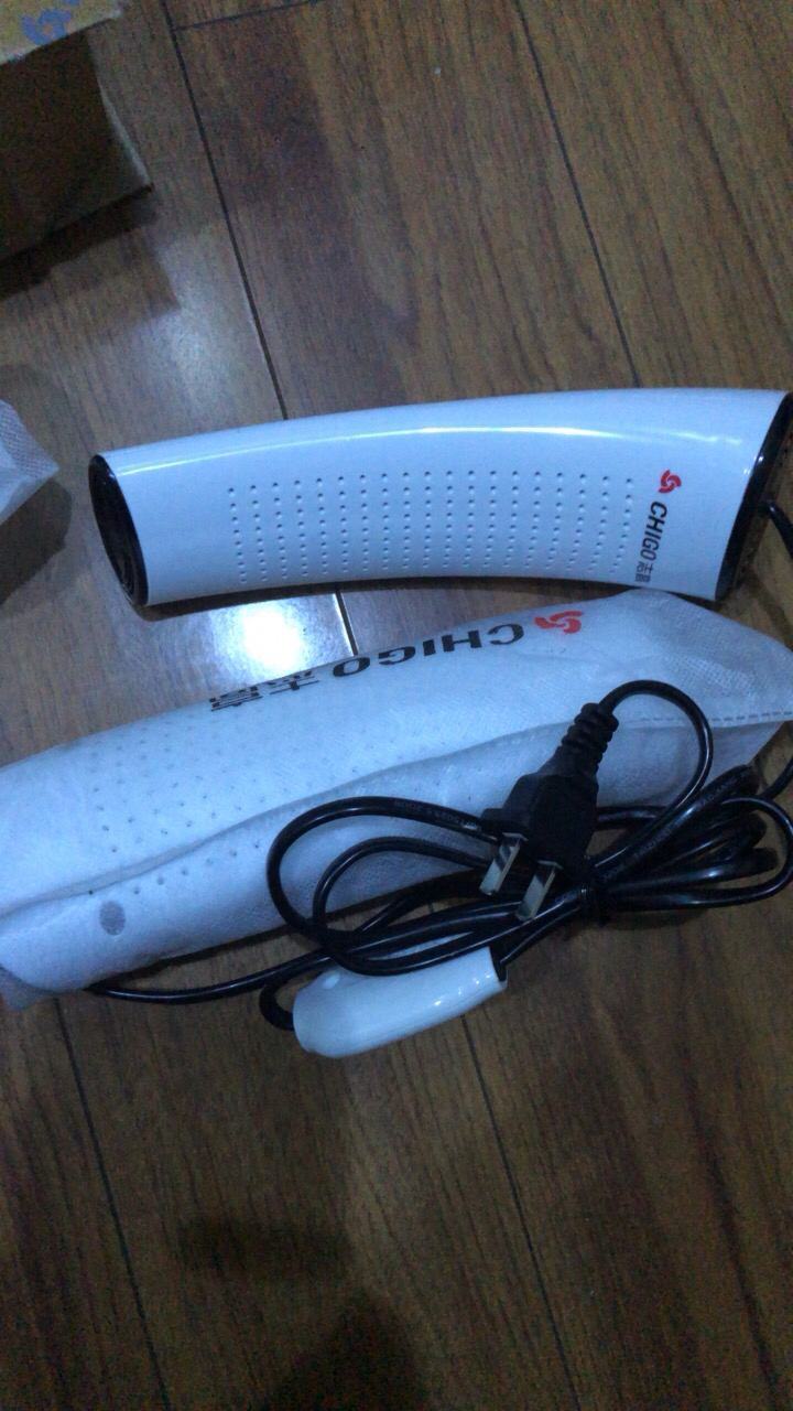 志高(chigo)烘鞋器zg-hx01 双核ptc发热恒温即插即用便携家用静音节能