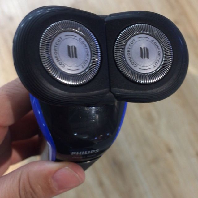 飞利浦剃须刀s528