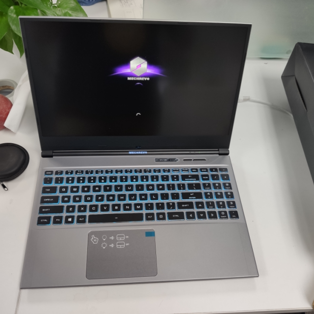 机械革命(mechrevo)深海幽灵z2 air-s 十代i7-10750h 8gb 512gb固态