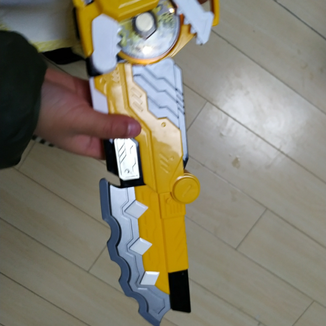 米你武器机器人玩具光之枪弗特露西塞米战警米米8908黄金版麦克斯武器