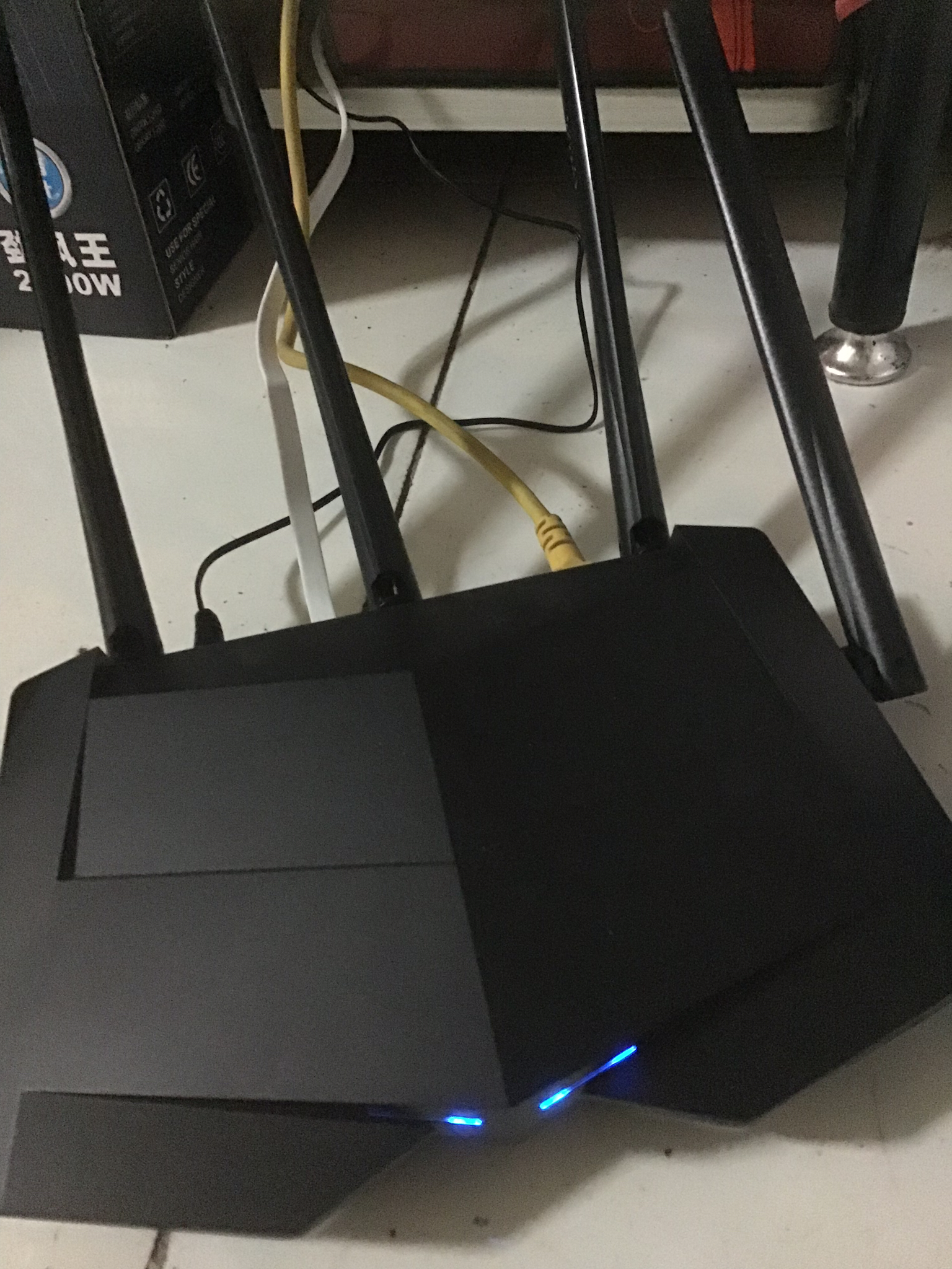 腾达(tenda)ac11 双千兆路由器穿墙增强型 家用游戏无线路由器 智能5g