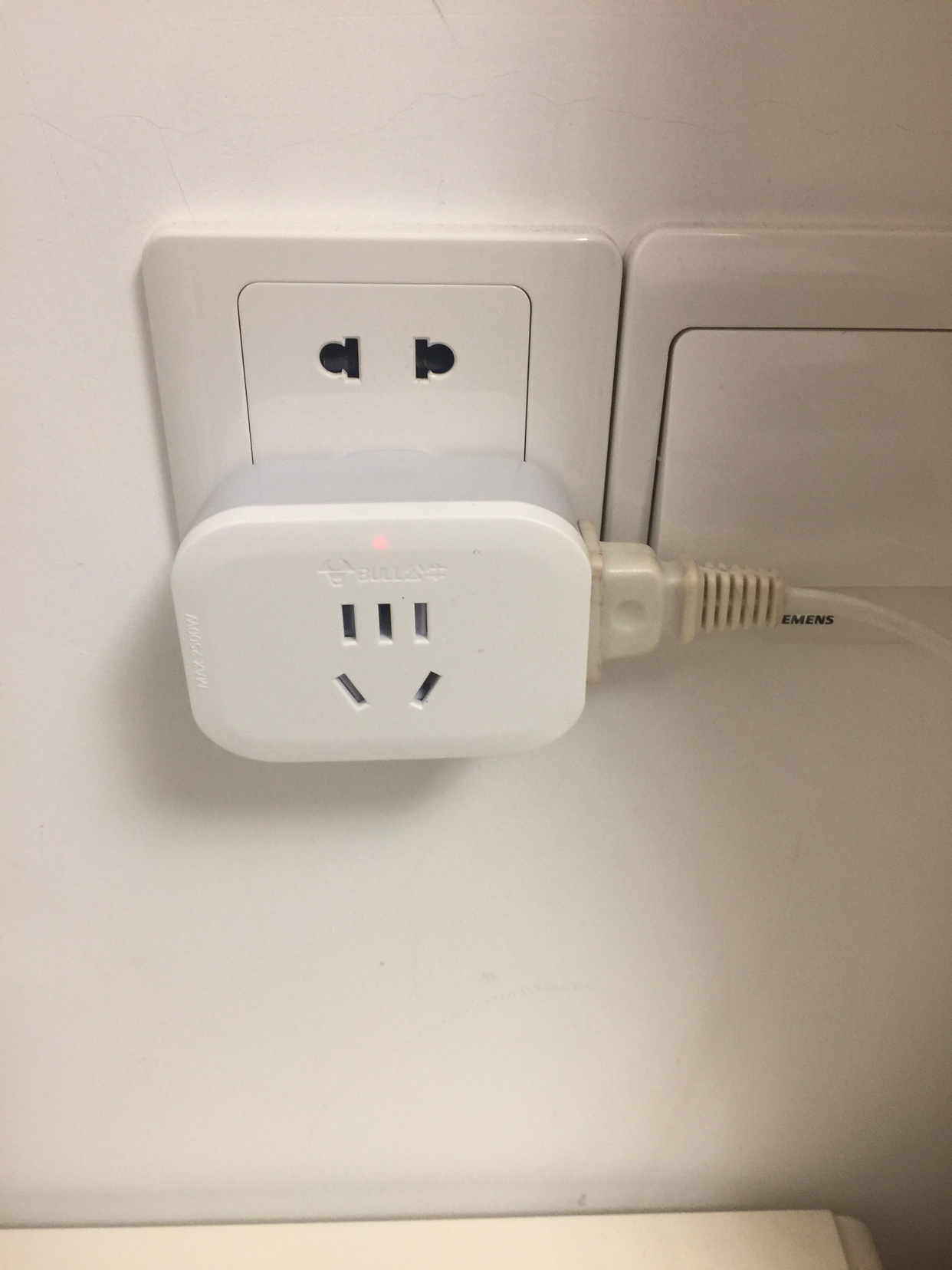 公牛插座无线多功能