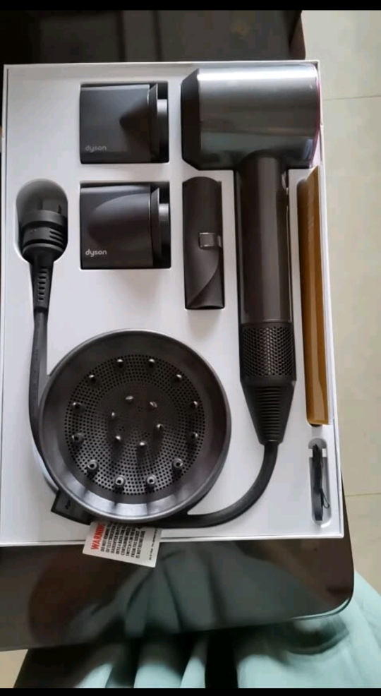科技】戴森(dyson) supersonic hd01智能电吹风1600w 静音设计吹风机