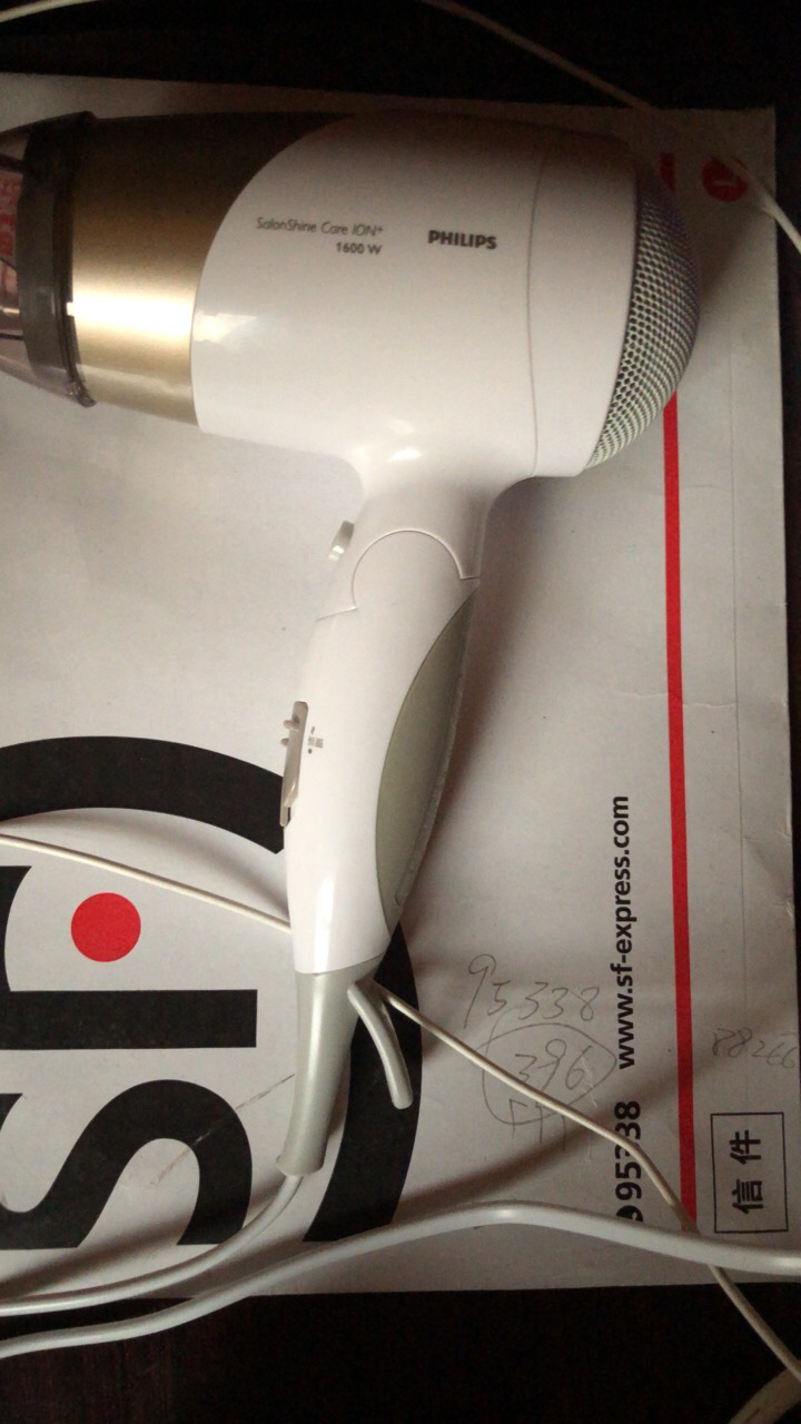 飞利浦(philips) 电吹风机hp8203 家用大功率1600w 负离子恒温护发