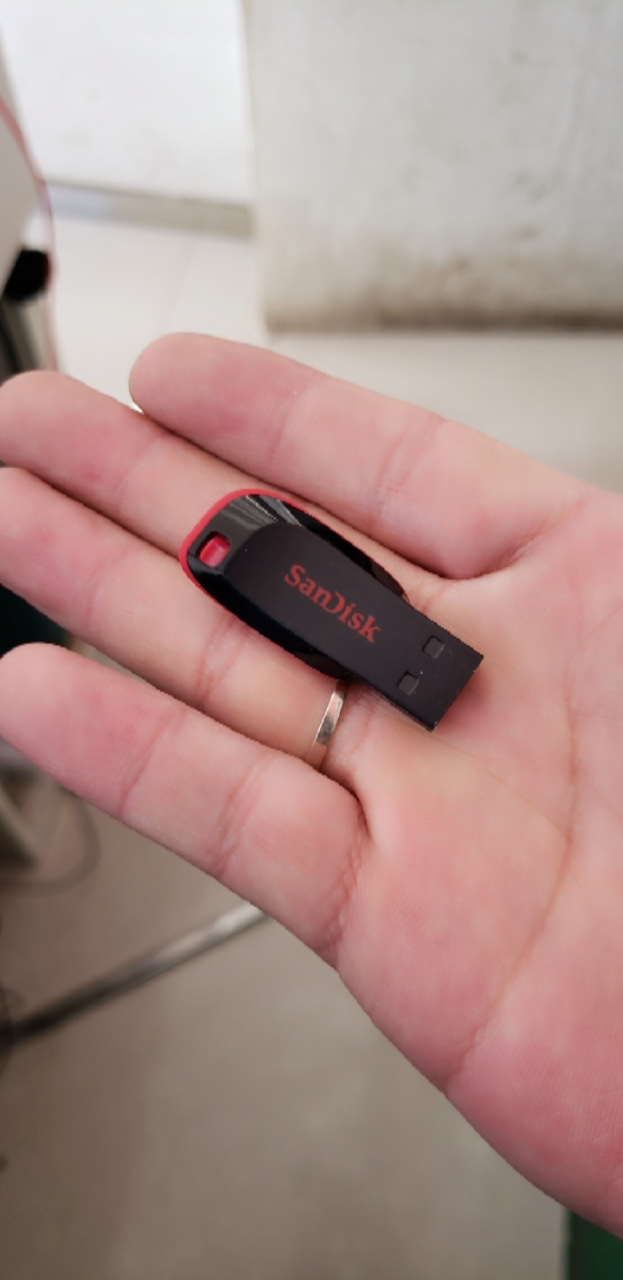 【官方授權】閃迪(sandisk)u盤16g 酷刃cz50 創意安全加密優盤16g曬單