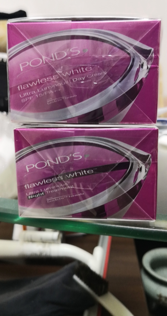 ponds/旁氏 无暇透白精致透白防护日霜50g晒单图