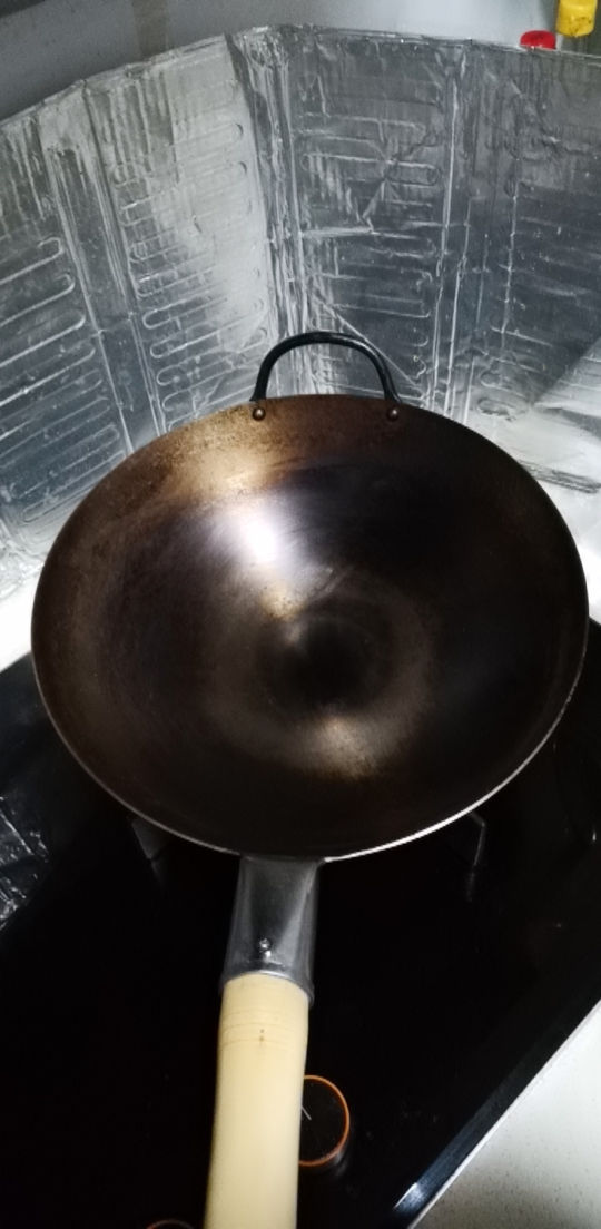 传统老式铁锅带耳木把圆底熟铁锅炒菜锅无涂层不粘煤气燃气炉用熟铁锅