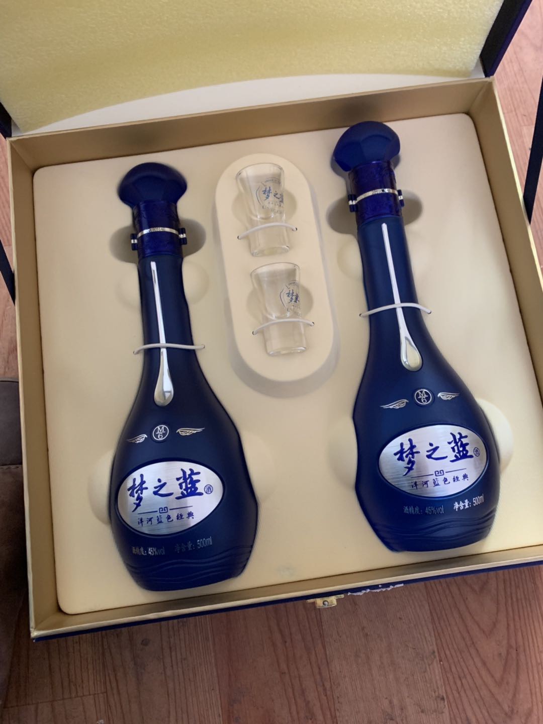 洋河 蓝色经典 梦之蓝M6 45度 500ml*2瓶*1盒 礼盒装 浓香型白酒 口感绵柔晒单图