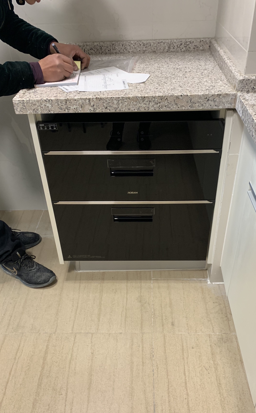 紫外线嵌入式消毒柜