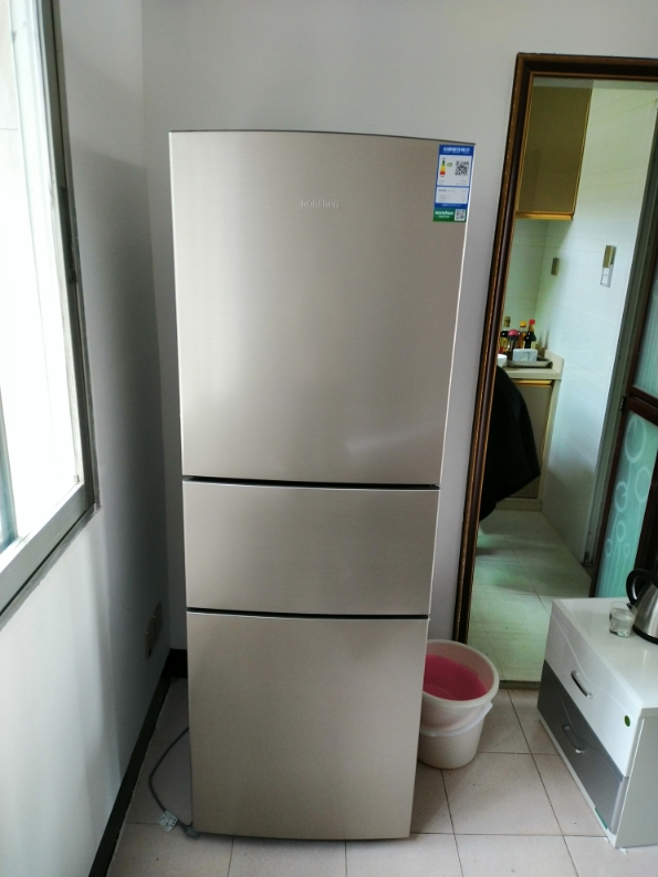 容声(ronshen)bcd-251wkd1ny 251升 三门冰箱三开门 风冷无霜 节能