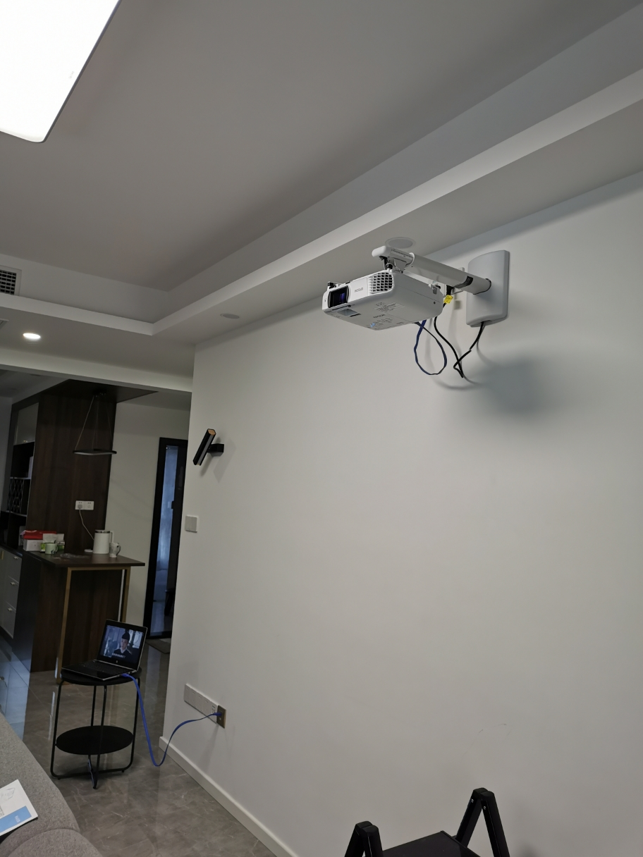 爱普生(epson)ch-tw650投影仪家庭影院商住两用投影 1080p家用高清