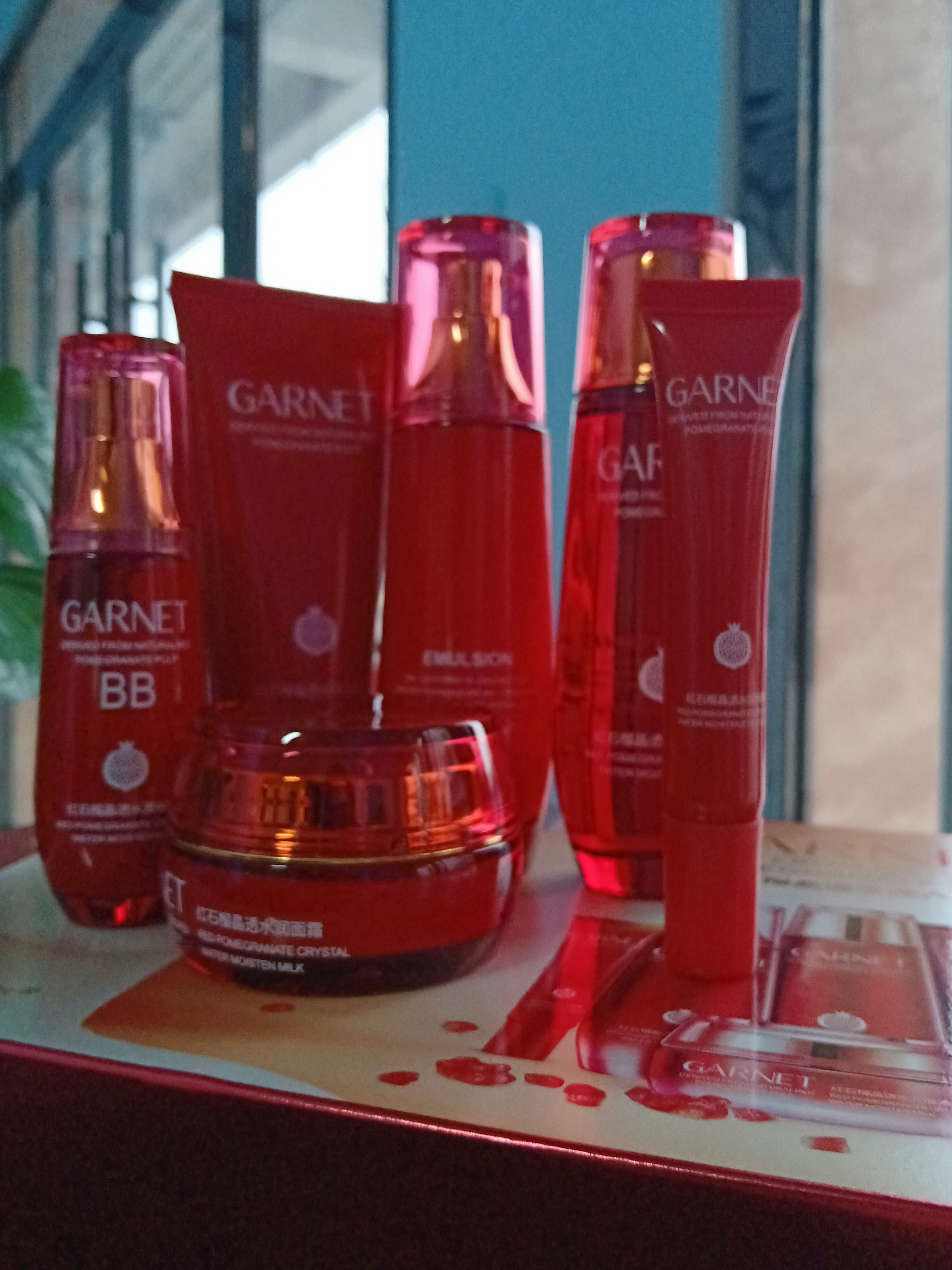 一枝春(one spring)红石榴晶透水润六件套护肤品补水保湿bb霜洁面眼霜