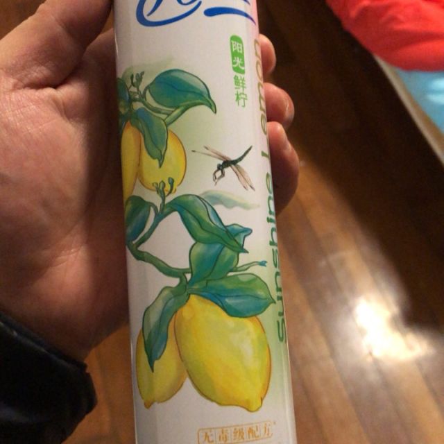 > 西兰 空气清新剂 柠檬香型 320ml商品评价 > 不错哦味道挺好的