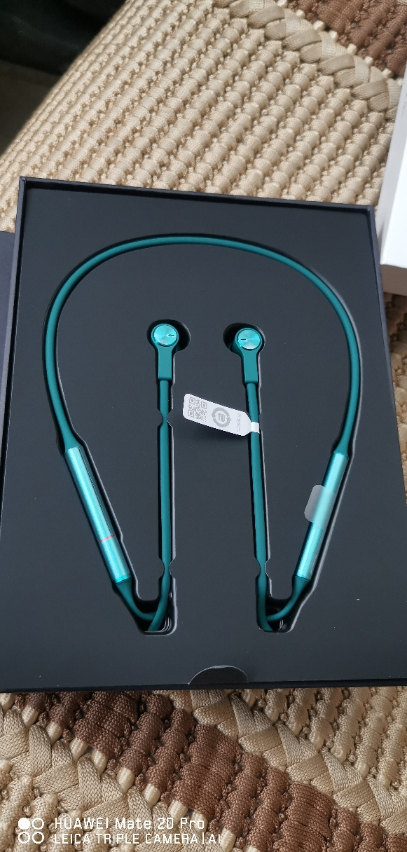 华为(huawei)华为freelace 翡冷翠 无线蓝牙耳机 智慧闪连快充 动听