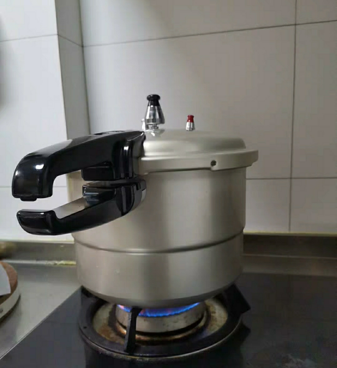 双喜ql2610z嘉乐高压锅家用电磁炉通用带蒸格燃气防爆压力锅26cm晒单