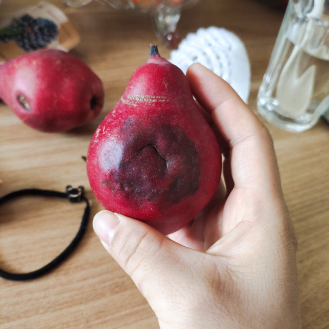 顺丰快递现摘红啤梨1斤装山西软梨啤酒梨红皮梨红梨太婆梨时令新鲜